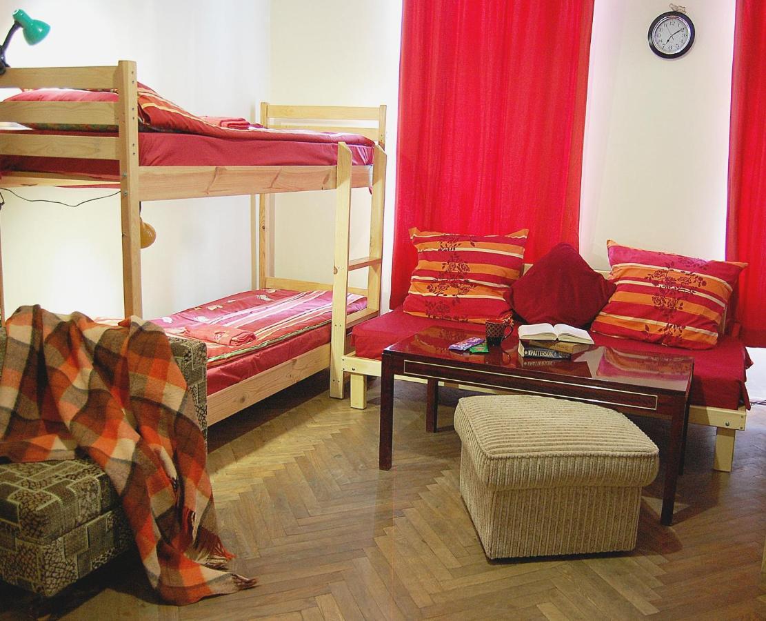 לבוב Hostel Drive מראה חיצוני תמונה